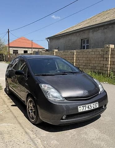 Toyota: Toyota Prius: 10 l | 2008 il Hetçbek — 8