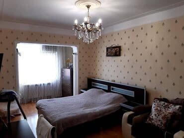 ağ şeher evler: Bakı, Bakıxanov qəs., 3 otaqlı, Köhnə tikili, m. Qara Qarayev, 85 kv. m — 3