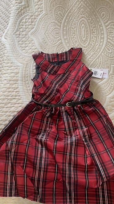 Donlar: Qız uşaq paltarı – qırmızı/qaralı “tartan” naxışlı - Stil: qolsuz — 1