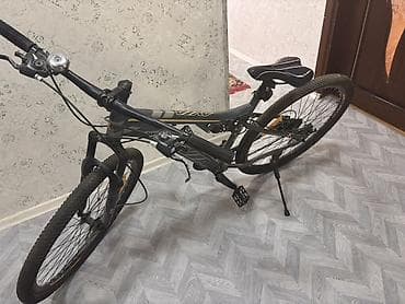 velosiped: AVA V3 dağ velosipedi. Qara və boz rəng kombinində, narıncı — 5