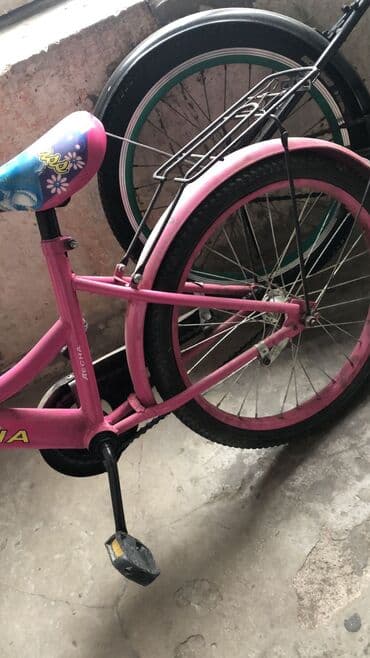 uşaq velosipetləri: Uşaq velosipedi – “Десна” markası, çəhrayı rəng. Xüsusiyyətlər: - — 2