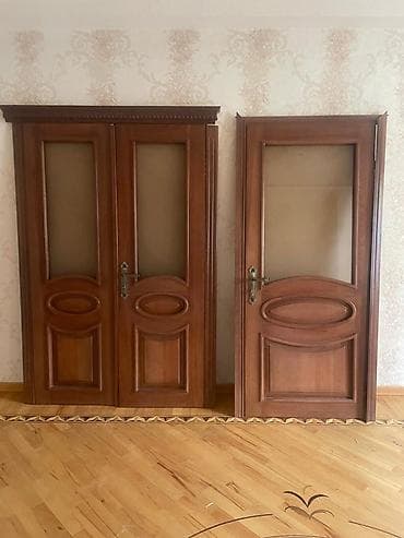 Tək qapılar 400 cüt olanlar 700 əla vəziyyətdərir. Təmiz qoz — 4