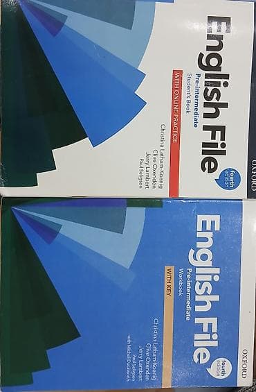 Kitablar və jurnallar: Hər iki kitab 7 azn.İstifadə olunmayıb. Məhsul: English File, Fourth — 1
