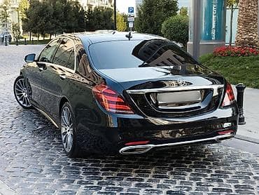 Mercedes-Benz S-Class: 4 l | 2018 il Sedan — 2