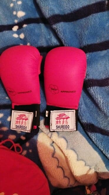 боксерские перчатки баку: Karate əlcəyi 3defe taxilib.Tep tezedi.17 -18yaş üçün.Ünvan sabunçu — 2