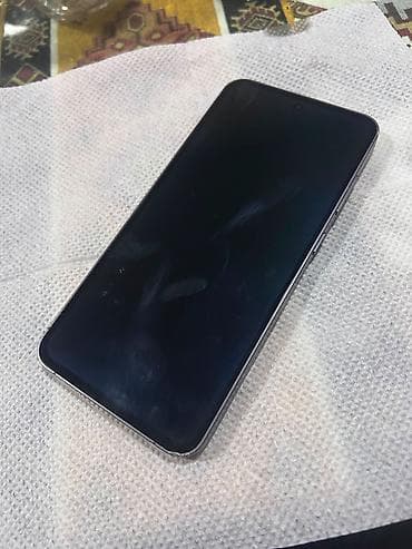 Samsung Galaxy S24 FE, 128 GB, Barmaq izi, Düyməli, İki sim kartlı — 2