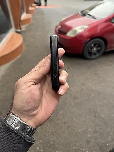 Компьютеры, ноутбуки и планшеты: Nokia 1, 2 ГБ, цвет - Черный, Кнопочный — 6