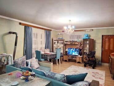 Pirşağı bağlar massivində həyətyanı sahəsiylə bir yerde 2.5 sot