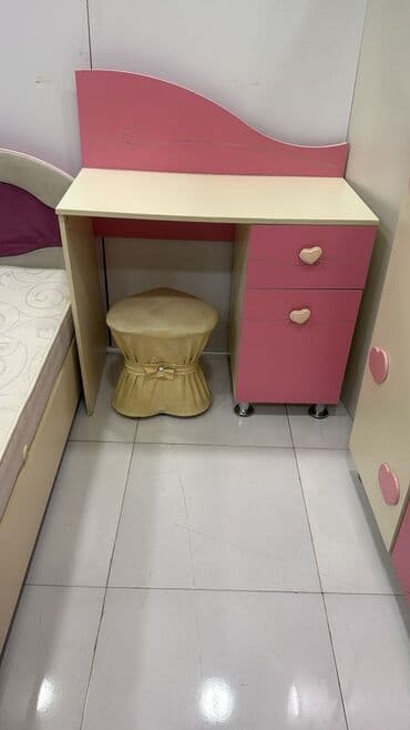 Ev üçün mebel: Qız üçün, İşlənmiş, Təknəfərlik çarpayı — 3