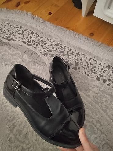 Ölçü: 38, rəng - Qara, İşlənmiş lalafo.az -da Ölçü: 38, rəng - Qara, İşlənmiş