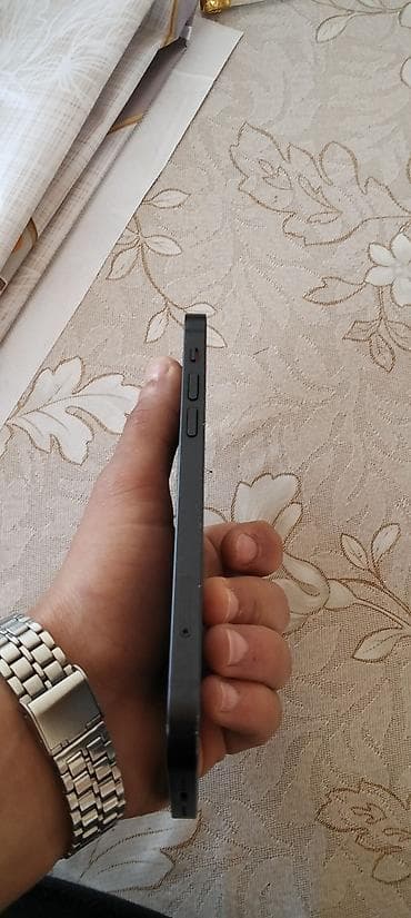 ps5 alan yerler: IPhone 12, 128 GB, Qara, Face ID — 4