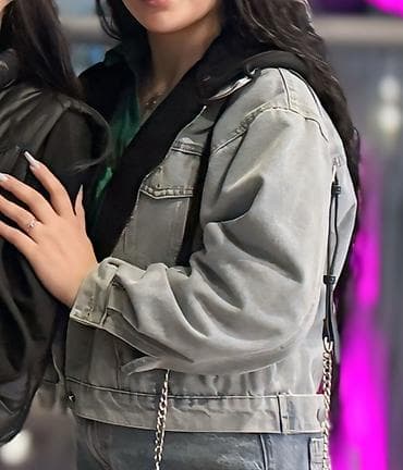 şexsi eşyalar: Qadınlar üçün qısa denim gödəkcə - Dizayn: Qısa kəsim, oversize qol — 2