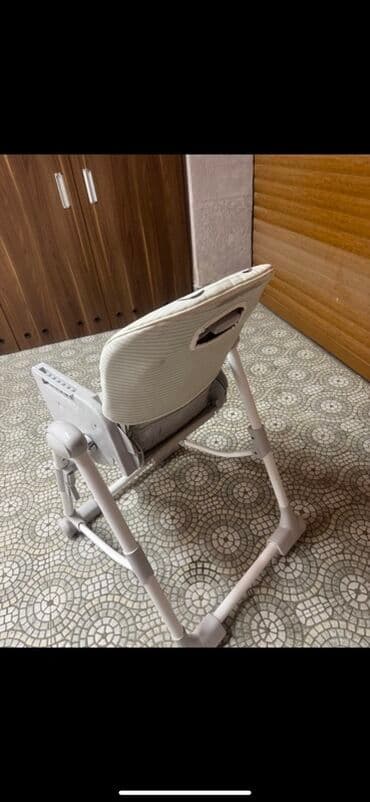 qidalandırmaq üçün uşaq stul yelləncək: Uşaq yemək stulu - Rəng: ağ-boz tonlarda - Yumşaq, naxışlı oturacaq — 13