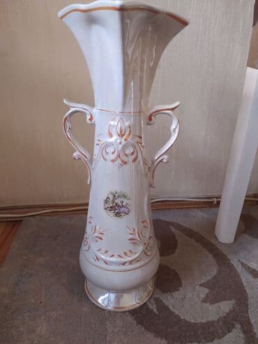 saxsi gul qablari: Güldan işlənməyib — 1