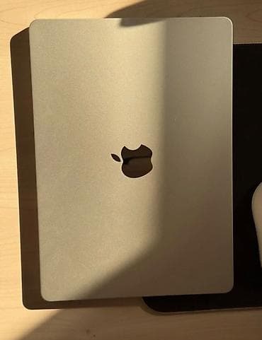 13 ipone: Yeni Apple MacBook, 13.3 ", Apple M3, 512 GB — 1