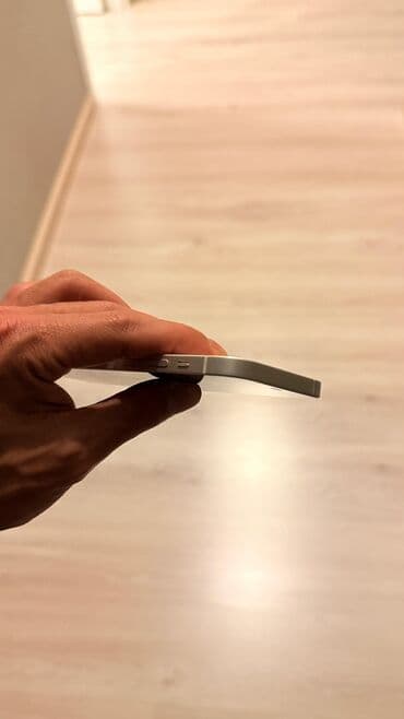 iphone 11 qiymeti ucuz: IPhone 12, 128 GB, Ağ, Face ID — 9