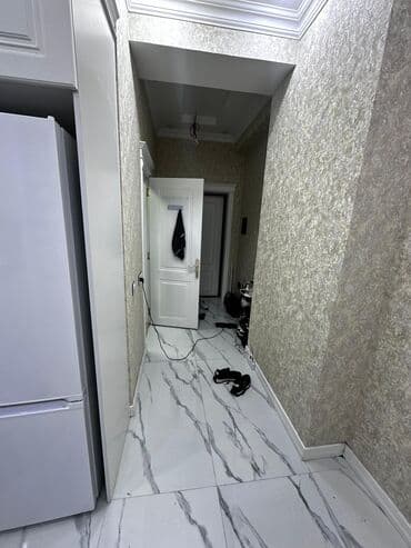 lokbatan bina az: Ev Əcəmi metrosuna 3 dəqiqəlik məsafədə yerləşir.Evin bütün şəraiti — 8