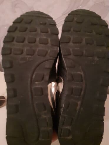 is ayaqqabisi: Gencede satilir unisex orginal Qara rəngdə idman ayaqqabısı – Nike Air — 7