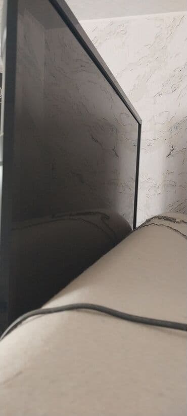 krosnu anten: Pioneer LCD televizor Xüsusiyyətlər: - Ekran: təxminən 32–37 düym — 2