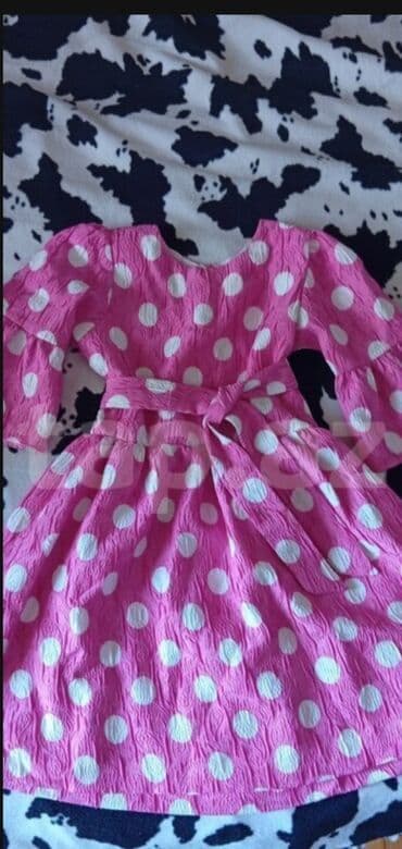 Məhsul: Qız uşağı üçün 2 ədəd paltar dəsti