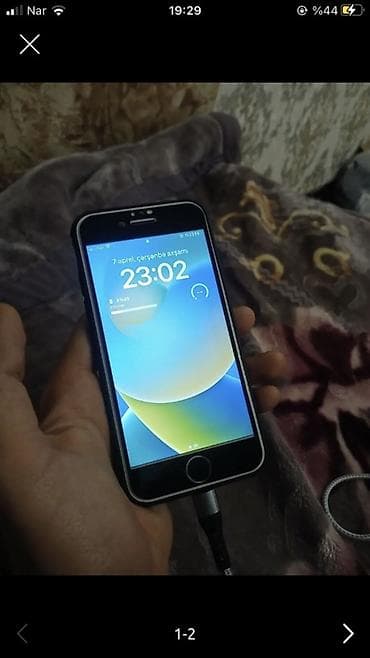 iphone 5s korpus: IPhone 8, Qara, Barmaq izi — 2