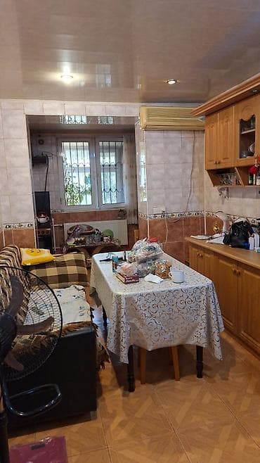 Bakı, 8-ci kilometr, 3 otaqlı, Köhnə tikili, m. Neftçilər, 96 kv. m — 2