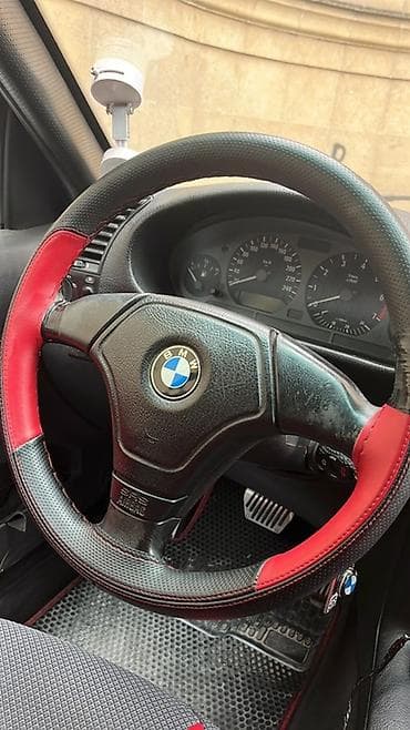 r17 disk satilir: BMW sükan çexolu – qırmızı-qara Uzlenmelidir lakin - Model: Universal — 1