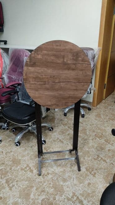 yığılan masa: Bar masası Açılıb yığılan model Diametri 60 sm Mağazadan əldə etmək — 1