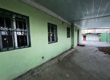 9 mikrorayon satilan evler: 4 otaqlı, 140 kv. m, Orta təmir — 5