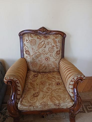 kunc divan islənmis: Divan, İşlənmiş — 2