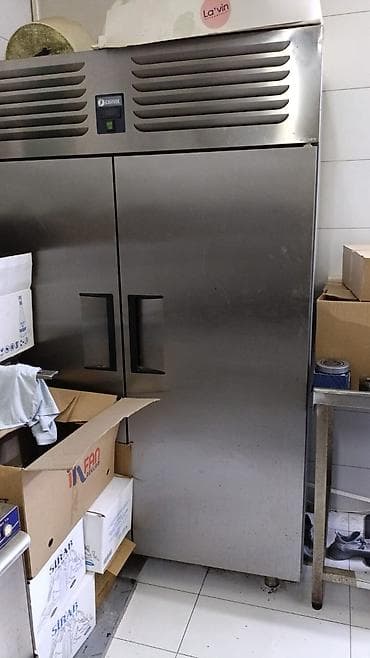 soyuduclar: İki qapılı peşəkar soyuducu şkaf - Brend: Cemox (idarəetmə panelində — 1