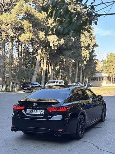 Nəqliyyat: Toyota Camry: 2.5 l | 2018 il Sedan — 5