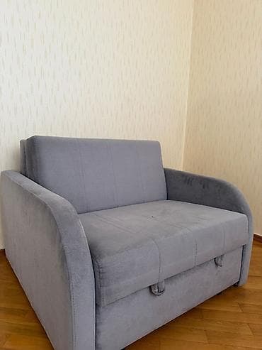 tap az stullar: Kreslo-kravat, Parça — 1