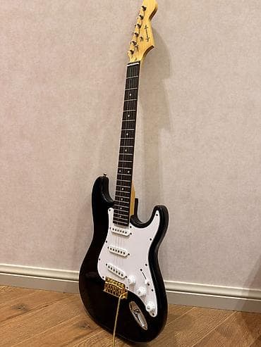 gitara satisi: Gitara satılır! 🔹 Electronic World Rhythm – 160 AZN• Vəziyyəti — 2