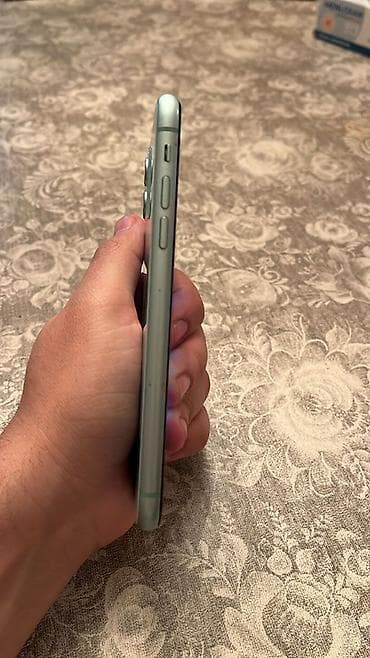 iphone 11 sekilleri: IPhone 11, Yaşıl, Face ID — 4