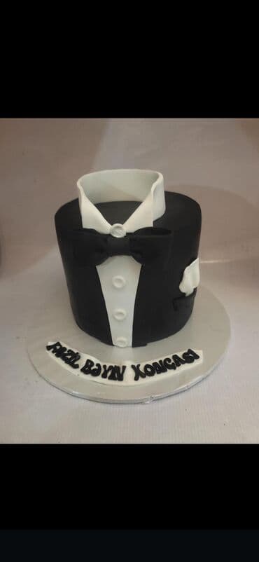 5 yas tortu: Xüsusi dizayn tortlar - Tema və dekor: Dəniz mövzulu incə kremli tort — 4