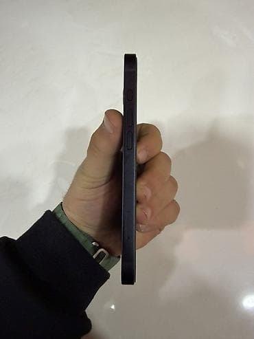 kamera kredit: IPhone 16e, 128 GB, Qara — 4