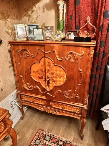 румынская мебель д 10: Двуспальная кровать, Комод, Трюмо, Тумба, Румыния, Б/у — 4