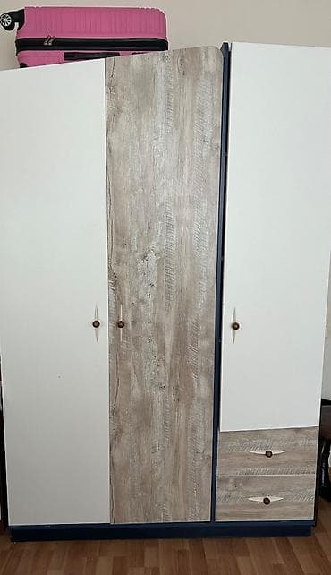 İşlənmiş, 3 qapılı, Siyirməli, Rəngli, Açılan, Düz dolab