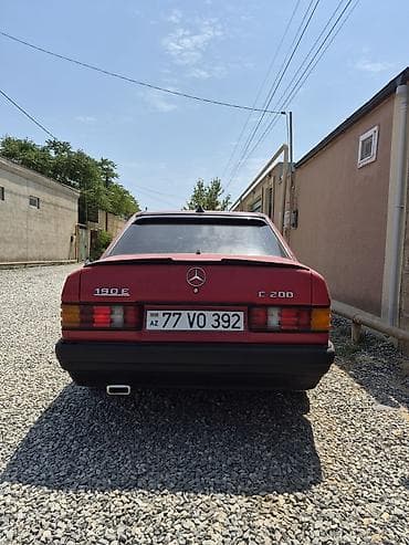 mersedes c300: Mercedes-Benz 190 (W201): 2 l | 1990 il Sedan — 10