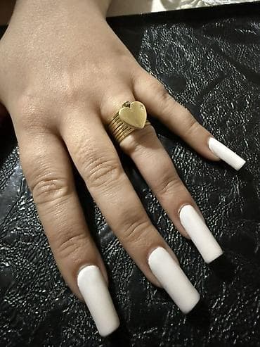 Manikür: Əllərə incə və modern görünüş verir, gündəlik və xüsusi günlər üçün — 2