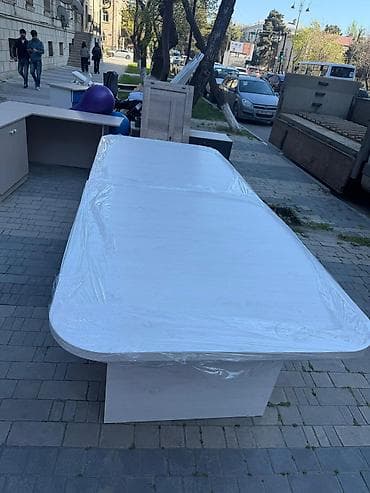 Офисная мебель на заказ: Овальный стол, Без выдвижных ящиков, Ламинат простой — 1