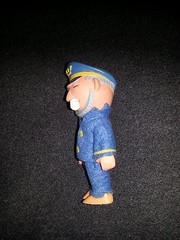 thomas oyuncaq paravoz dəsti: Oyuncaq Gəmi Kapitanı.
Б/у Yeni neyil .
Ölçüsü 25sm — 3