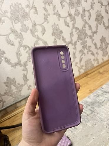 samsung a51 kabrolar: Bənövşəyi rəngli silikon telefon qabı - Model uyğunluğu: A50 samsung — 2