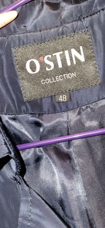 kişilər üçün plaş materialından idman kostyumları: Plaş üst geyim. Tezedir. 120manata Türkiyeden alınıb. Deqiq almaq — 5