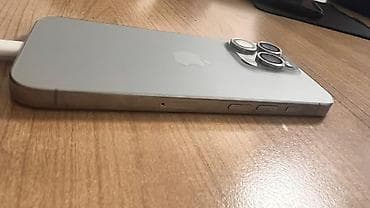 2.el apple telefon: IPhone 15 Pro, 128 GB, Gümüşü, Simsiz şarj — 4