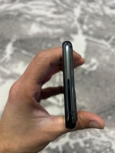 ipad 8: IPhone 11 Pro, Yaşıl, Face ID — 7