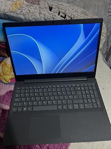 Lenovo noutbuk + buxarlı paltar ütüləyicisi seti. 1) Lenovo noutbuk -