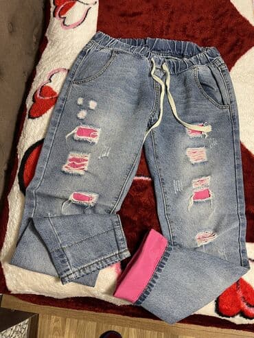 qabardindən qadın şalvarları: 15 manata satılır. 38 40 bedene göredir. Ünvan:Hövsan — 1