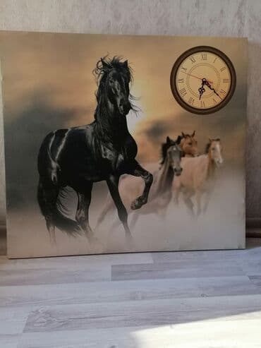 Digər aksesuarlar: Saat Kətan üstündə at çap olunub Əla hədiyyə — 2